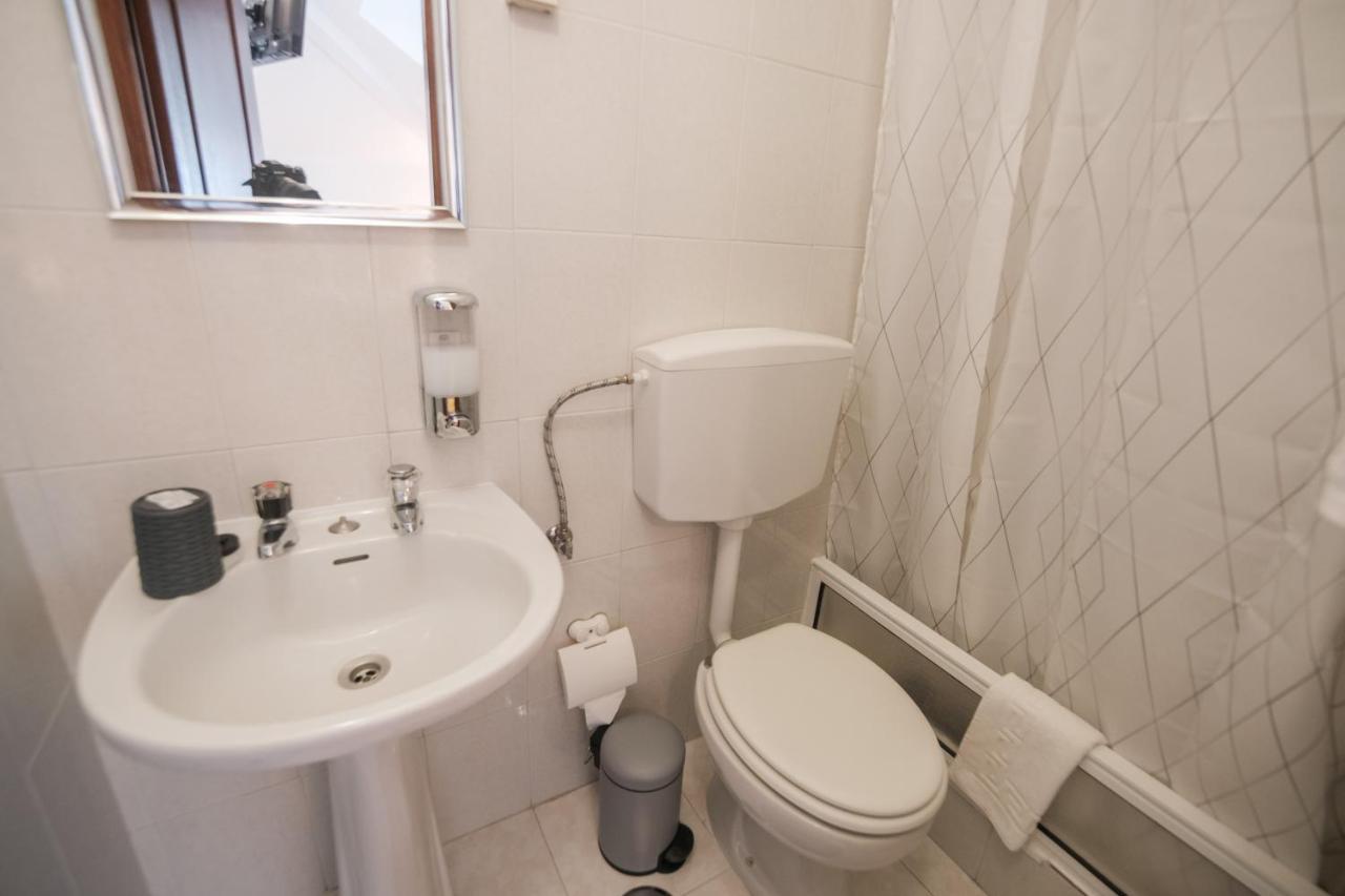 Besugo'S House Rooms & Apartment 纳扎雷 外观 照片